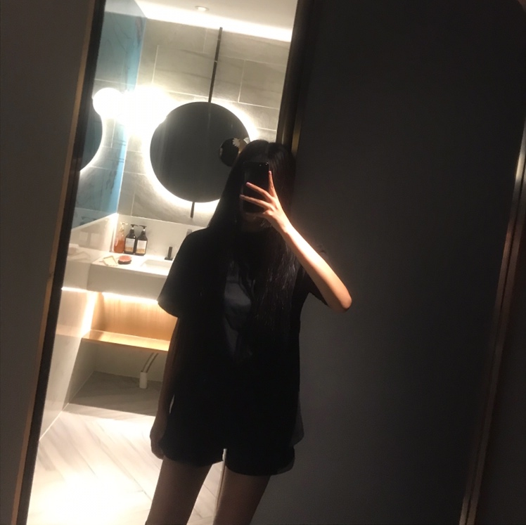 李哈哈 - 变了质的感情  借着谈对象的理由操着不要钱的逼，🍻